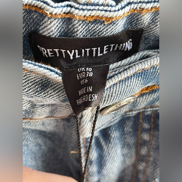 NWT PRETTYLITTLETHING MID BLUE WASH HIGH WAIST MOM JEANS - Picture 6 of 7